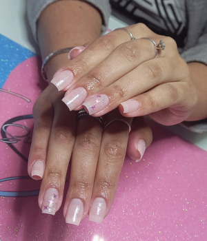 manutenção de unhas em fibra